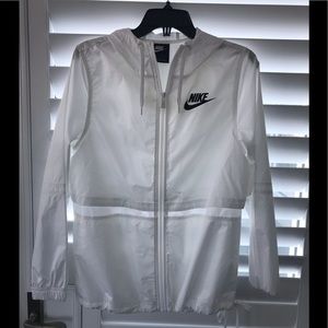 NIKE NEW Woman's Nike Sportswear Woven Jacket